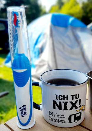 Zahnbürste für Camping - Push Brush als unverzichtbarer Begleiter für Deine Zahnhygiene!